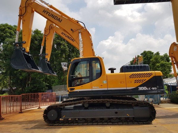 Xe Xúc Trượt Bánh Xích Xe Xúc Trượt Bánh Xích