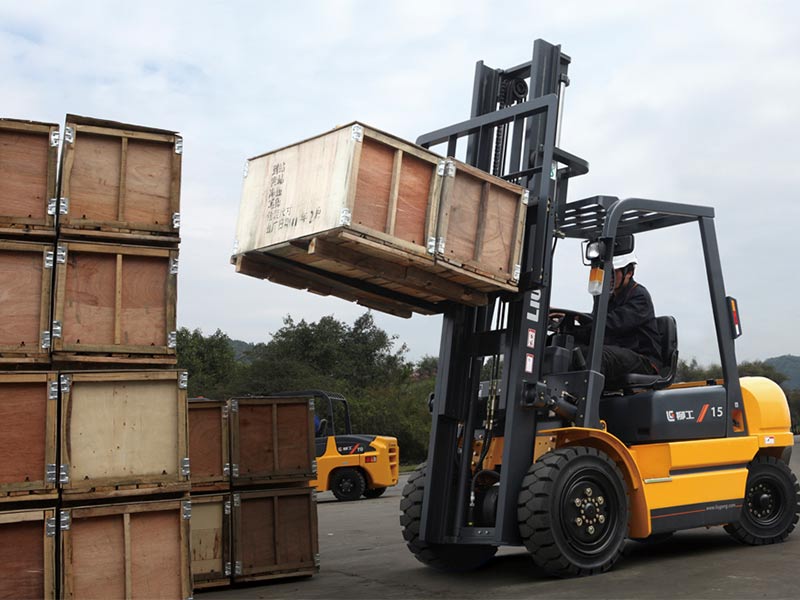 Xe nâng hàng Xe nâng hàng