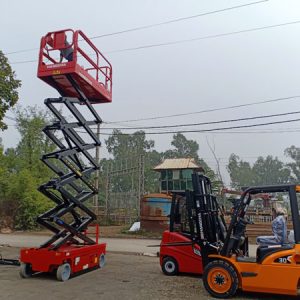 Xe nâng người cắt kéo