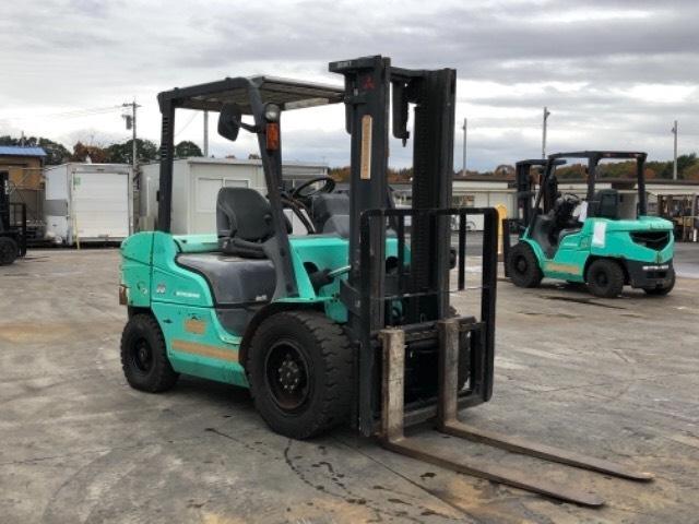 THUÊ XE NÂNG HÀNG 3 TẤN MITSUBISHI FD30T