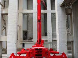 XE NÂNG NGƯỜI CHÂN NHỆN LEO36T