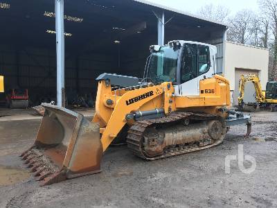 cho thuê máy xúc lật bánh lốp